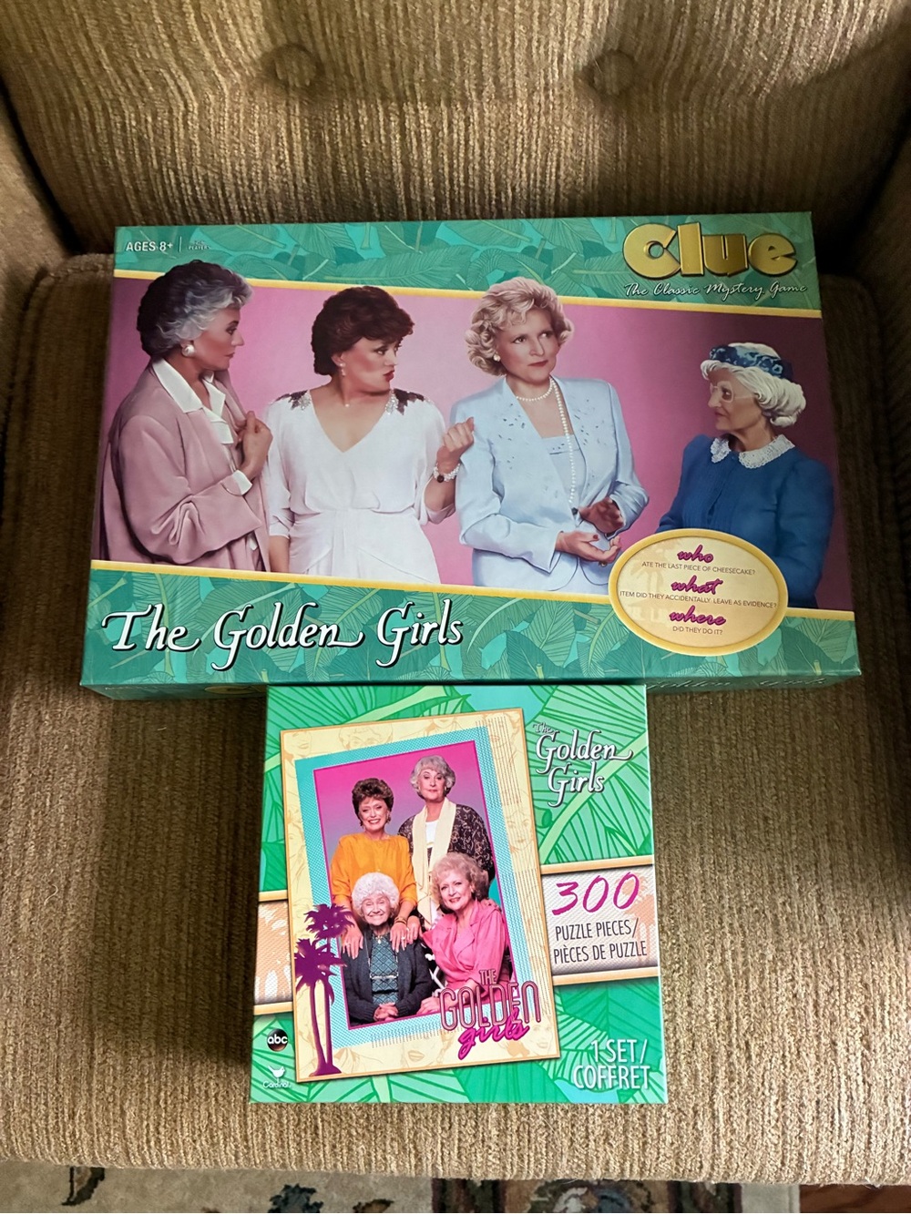 The Golden Girls CLUE and Puzzle Complete